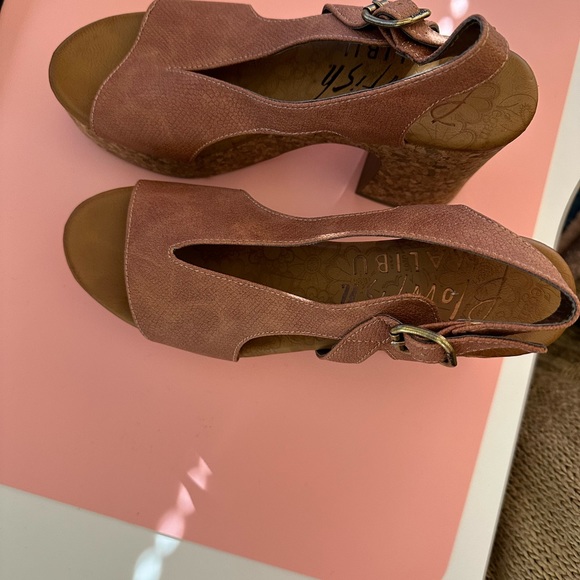 LIKE NEW!!! Blowfish Malibu Strappy Heels - Picture 2 of 4